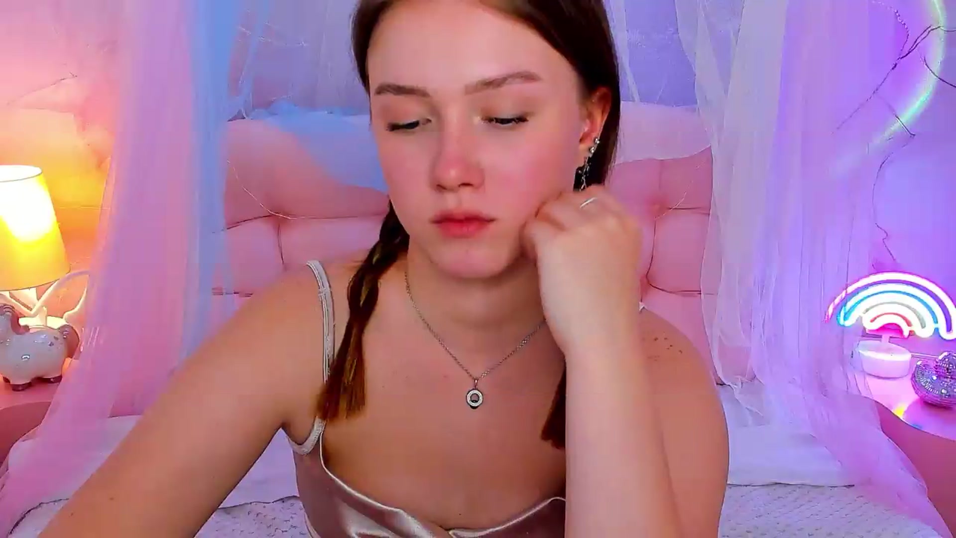 Gallery image thumbnail from Beatrizz's myfreecams stream on, 05/19/2026, 09:07 image 6 of 20