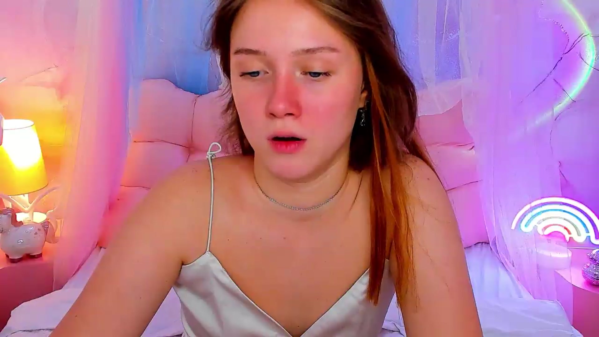 Gallery image thumbnail from Beatrizz's myfreecams stream on, 05/24/2026, 11:28 image 18 of 20