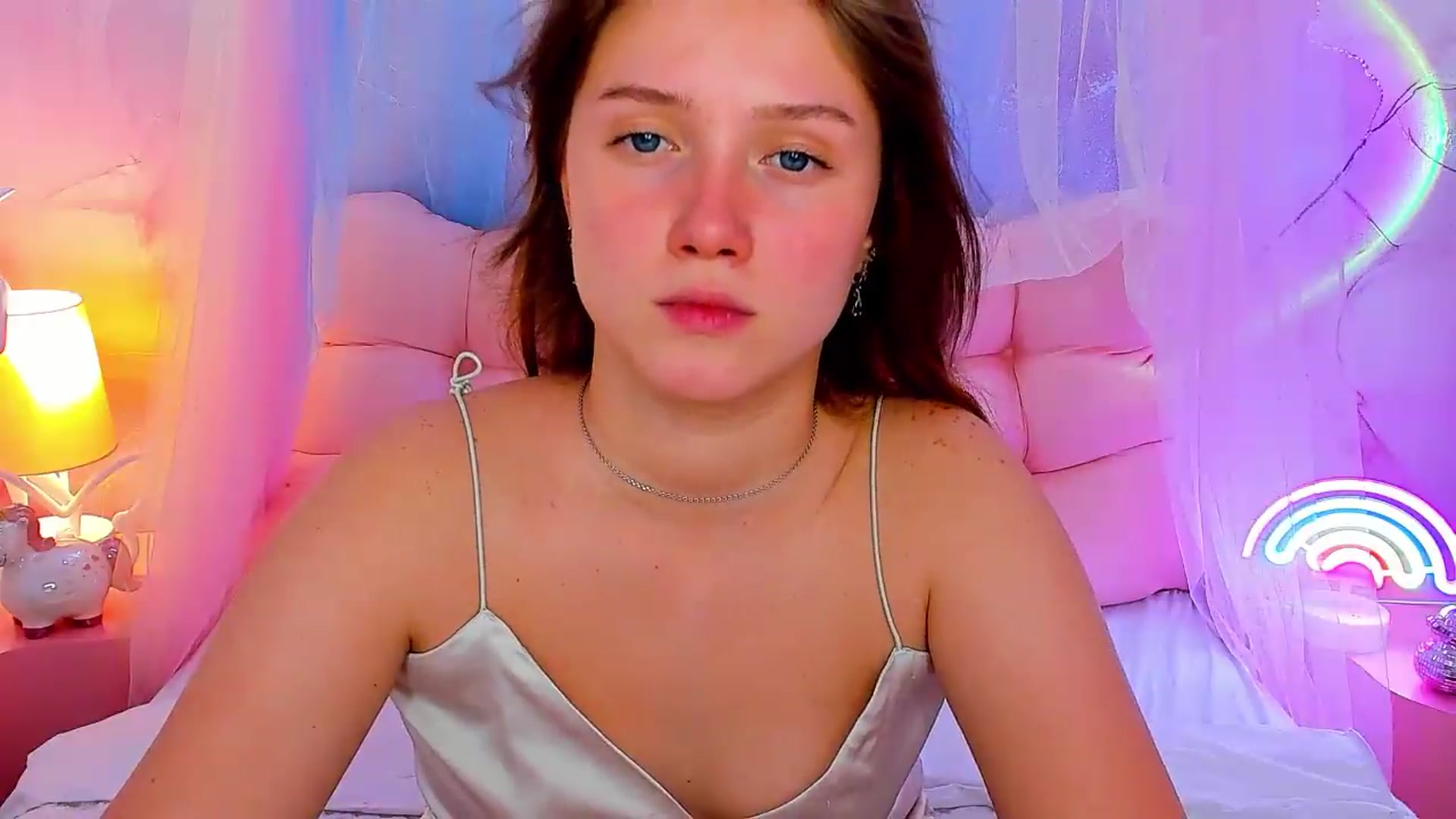 Gallery image thumbnail from Beatrizz's myfreecams stream on, 05/24/2026, 11:28 image 8 of 20