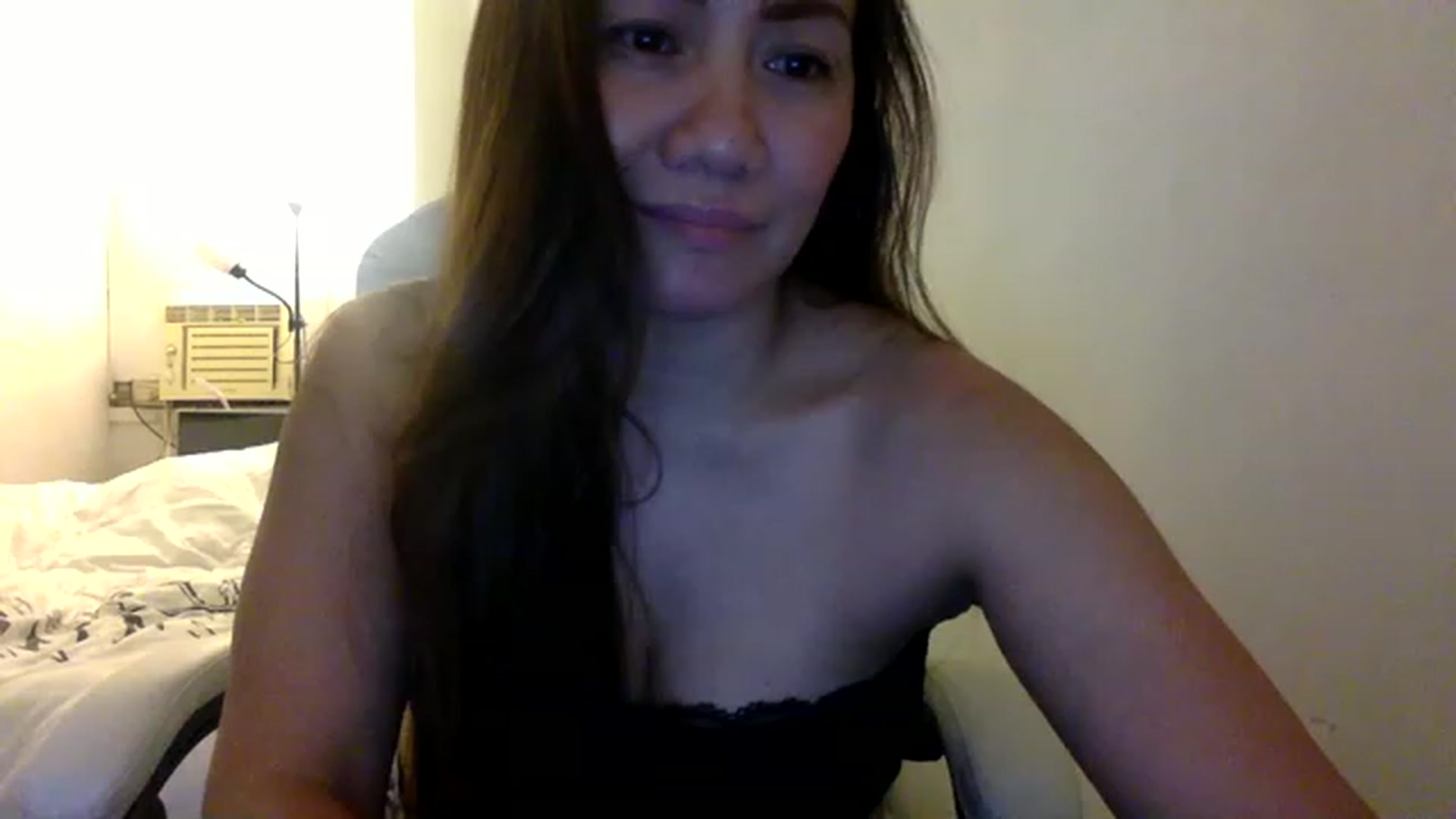 Gallery image thumbnail from Beauteousbabe's myfreecams stream on, 05/27/2023, 17:29 image 17 of 20