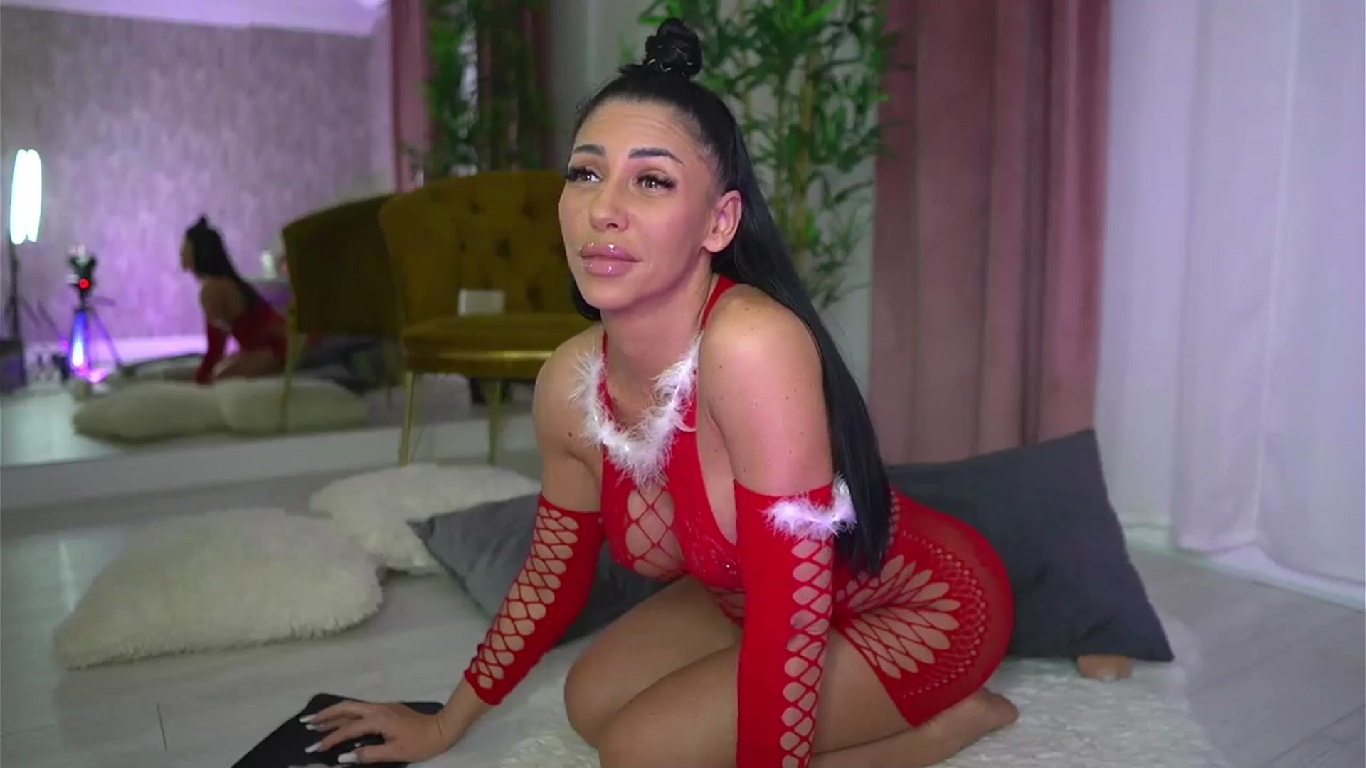 Gallery image thumbnail from Beautiful33's myfreecams stream on, 12/24/2025, 11:23 image 15 of 20