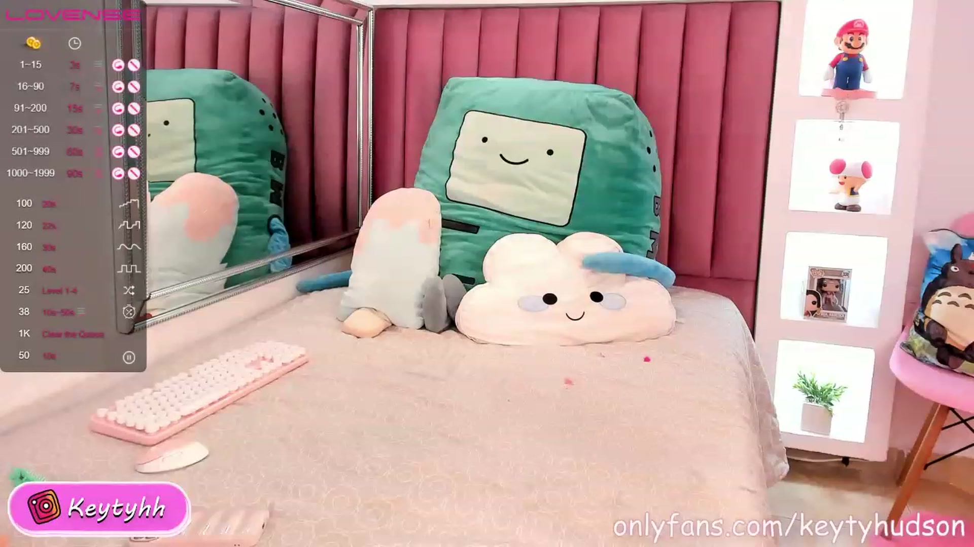 Gallery image thumbnail from BeautyAngel18's myfreecams stream on, 11/24/2022, 02:11 image 17 of 20