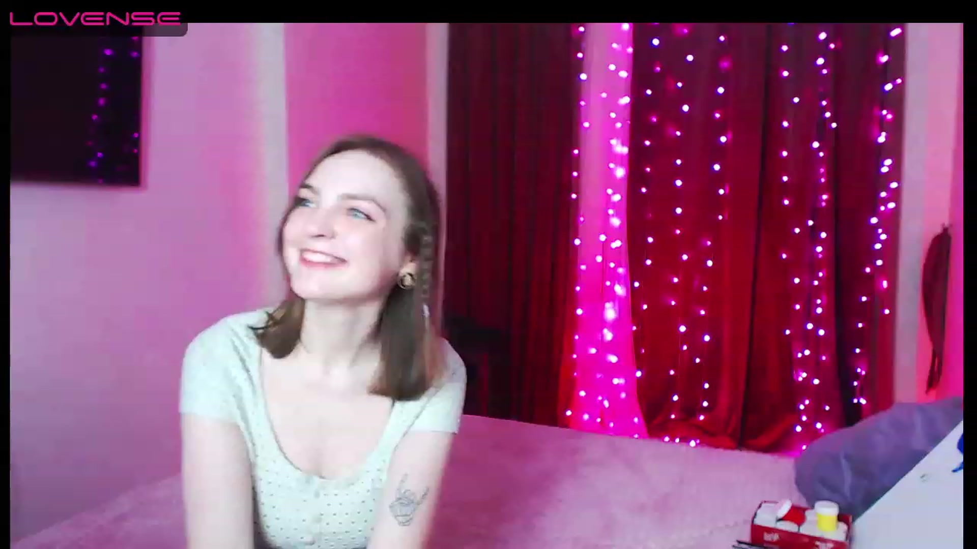 Gallery image thumbnail from Beauty_Mila9's myfreecams stream on, 04/20/2023, 24:04 image 4 of 20