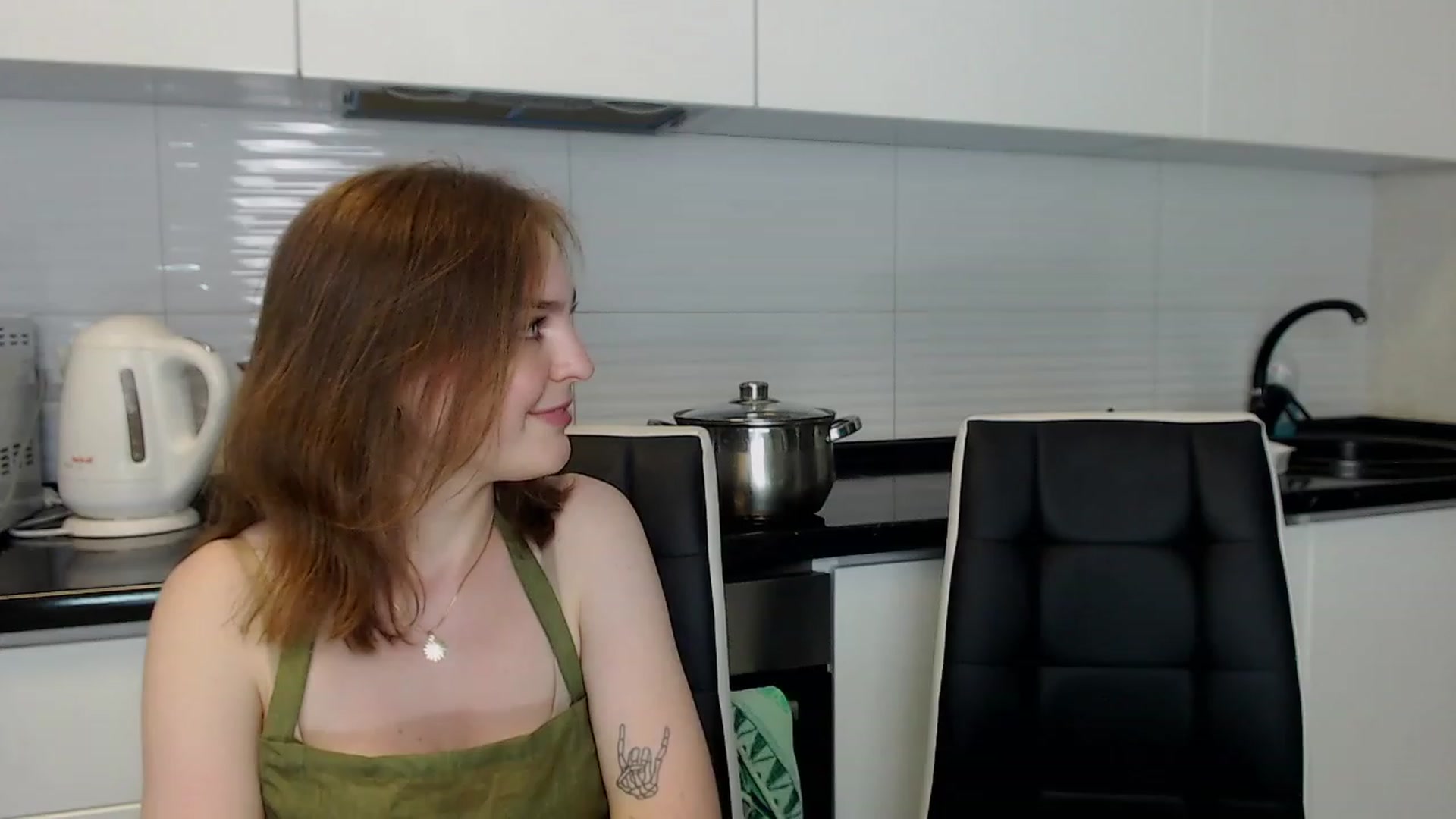 Gallery image thumbnail from Beauty_Mila9's myfreecams stream on, 06/15/2023, 17:45 image 11 of 20