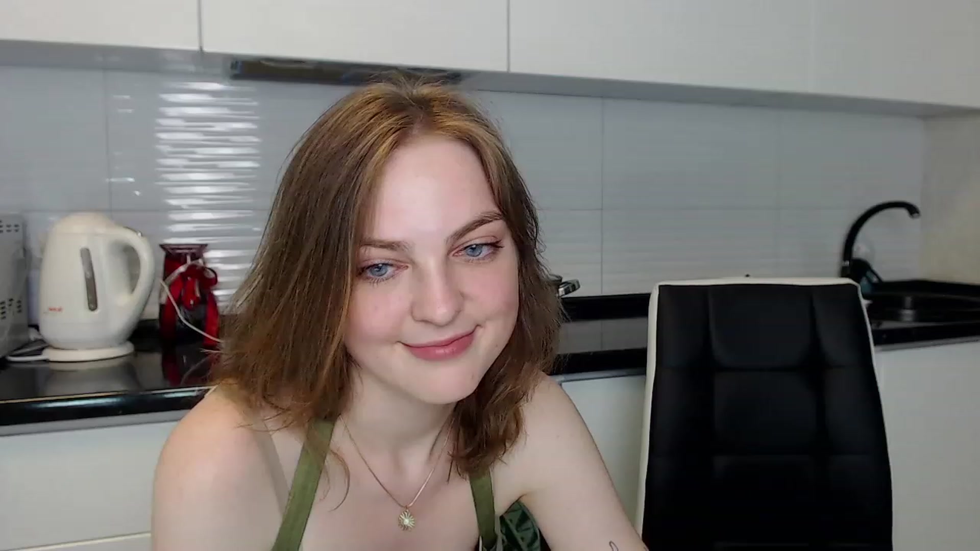 Gallery image thumbnail from Beauty_Mila9's myfreecams stream on, 06/15/2023, 17:45 image 13 of 20
