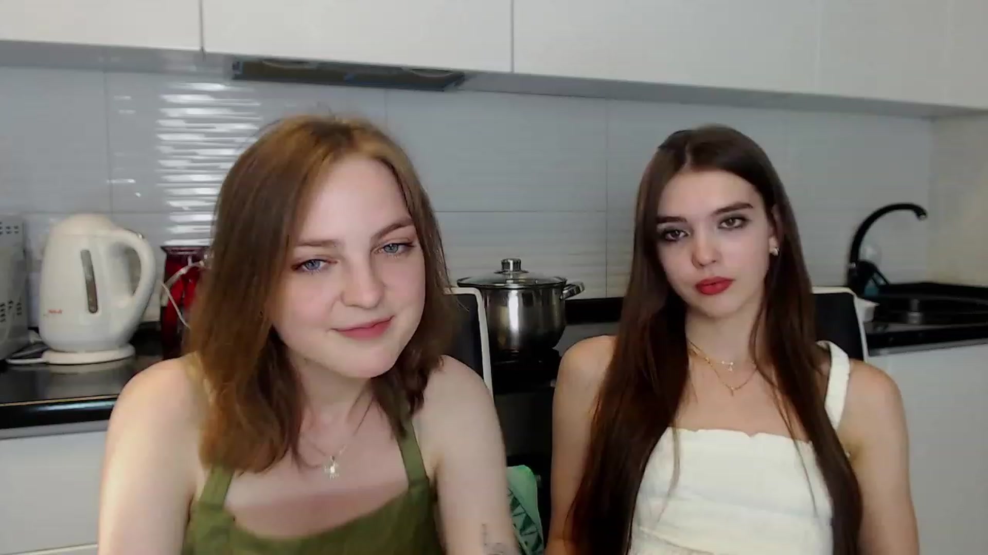 Gallery image thumbnail from Beauty_Mila9's myfreecams stream on, 06/15/2023, 17:45 image 7 of 20