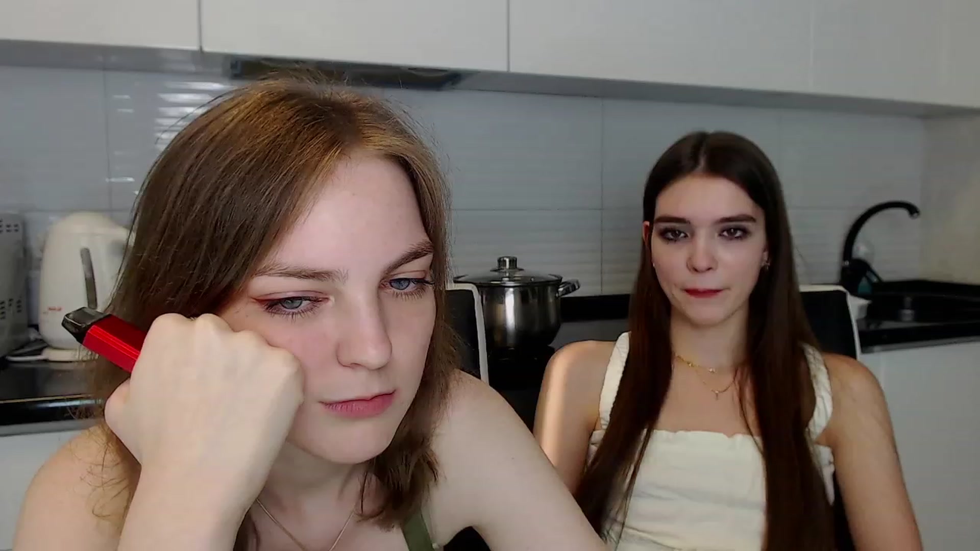 Gallery image thumbnail from Beauty_Mila9's myfreecams stream on, 06/15/2023, 17:45 image 6 of 20