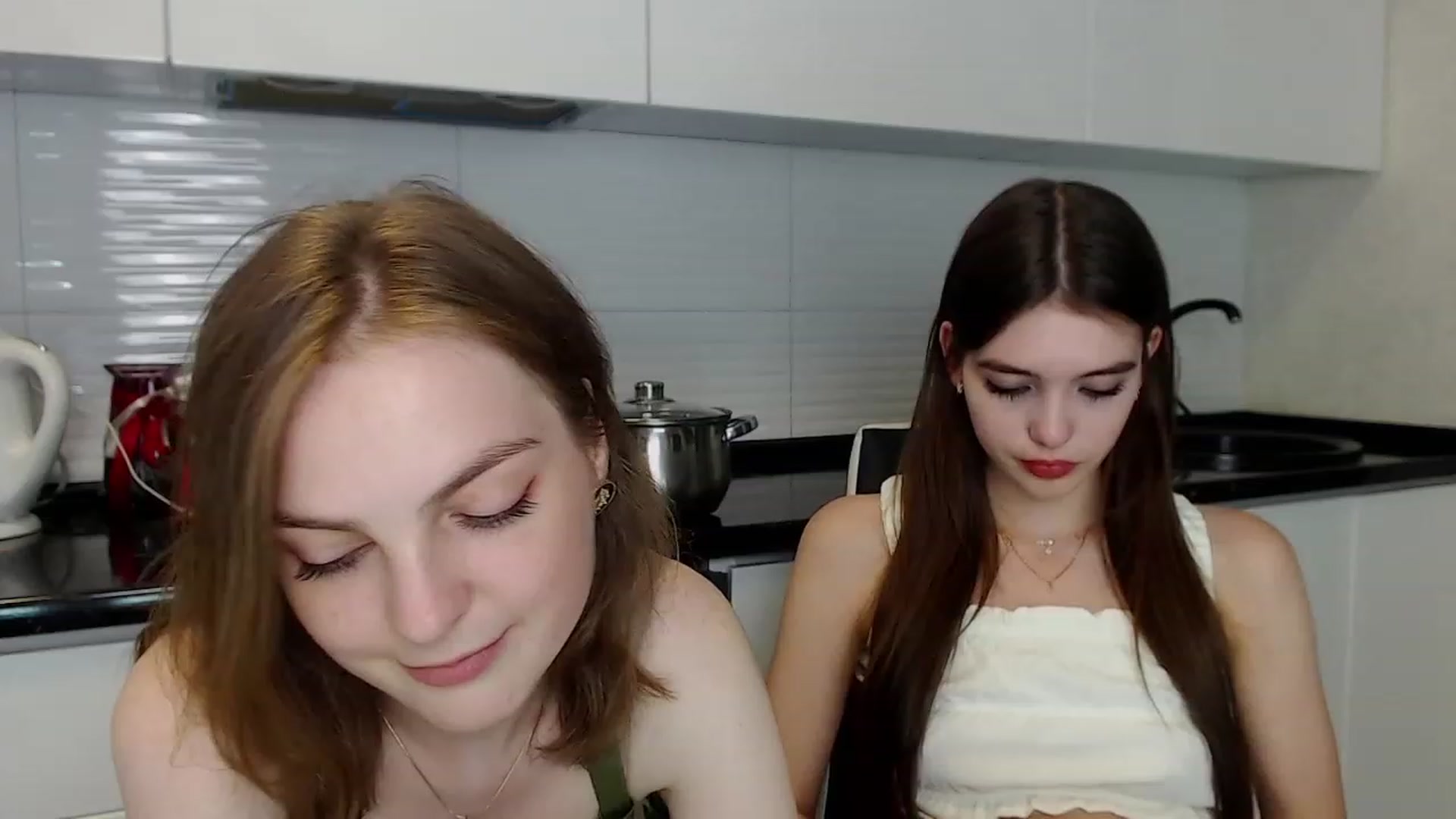 Gallery image thumbnail from Beauty_Mila9's myfreecams stream on, 06/15/2023, 17:45 image 1 of 20