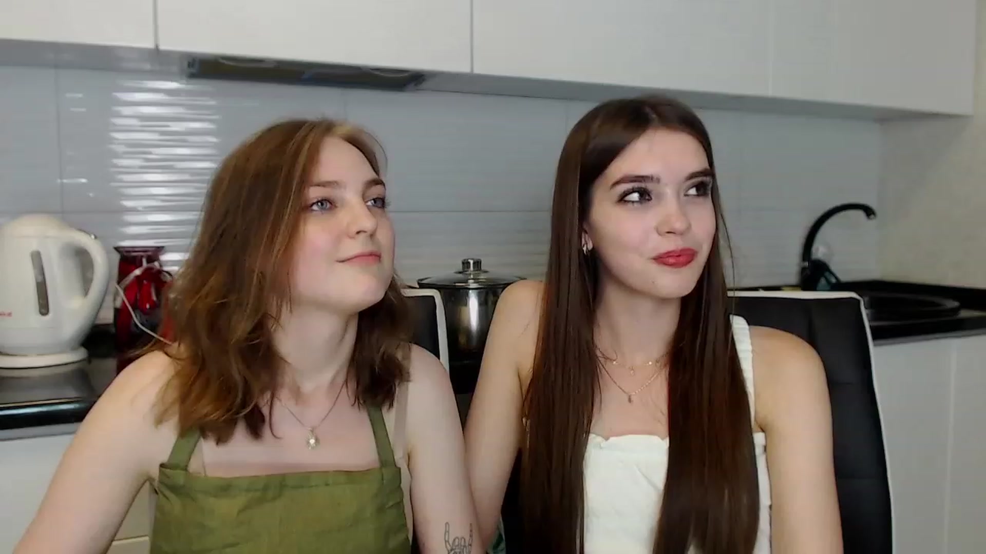 Gallery image thumbnail from Beauty_Mila9's myfreecams stream on, 06/15/2023, 17:45 image 17 of 20