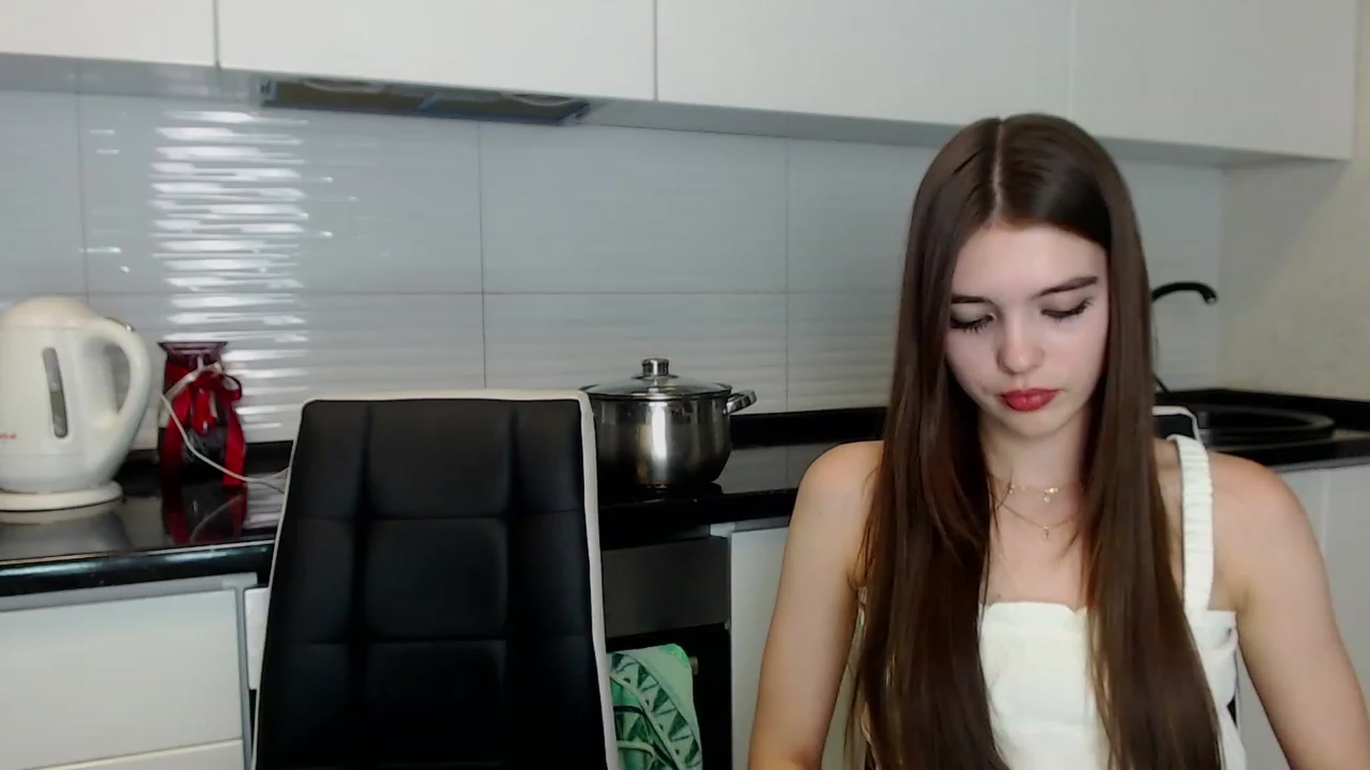 Gallery image thumbnail from Beauty_Mila9's myfreecams stream on, 06/15/2023, 17:45 image 19 of 20