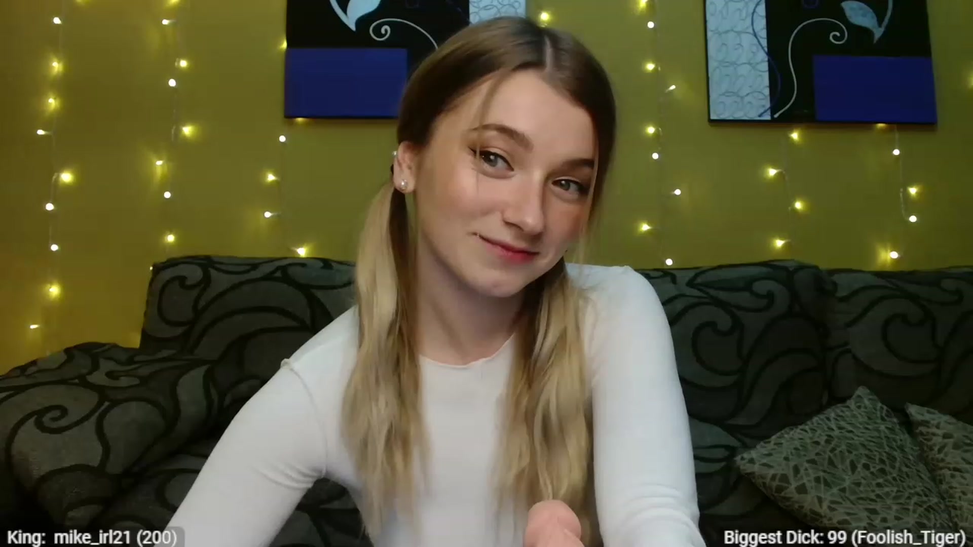 Gallery image thumbnail from Beauty_Milana's myfreecams stream on, 12/30/2022, 18:11 image 15 of 20