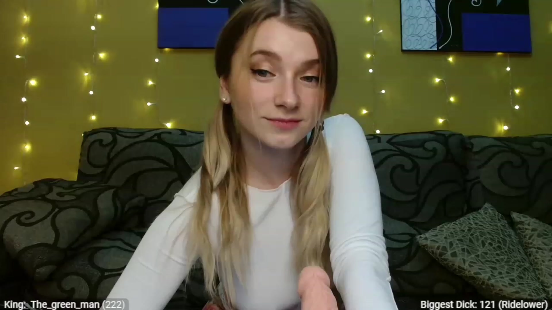 Gallery image thumbnail from Beauty_Milana's myfreecams stream on, 12/30/2022, 18:11 image 19 of 20