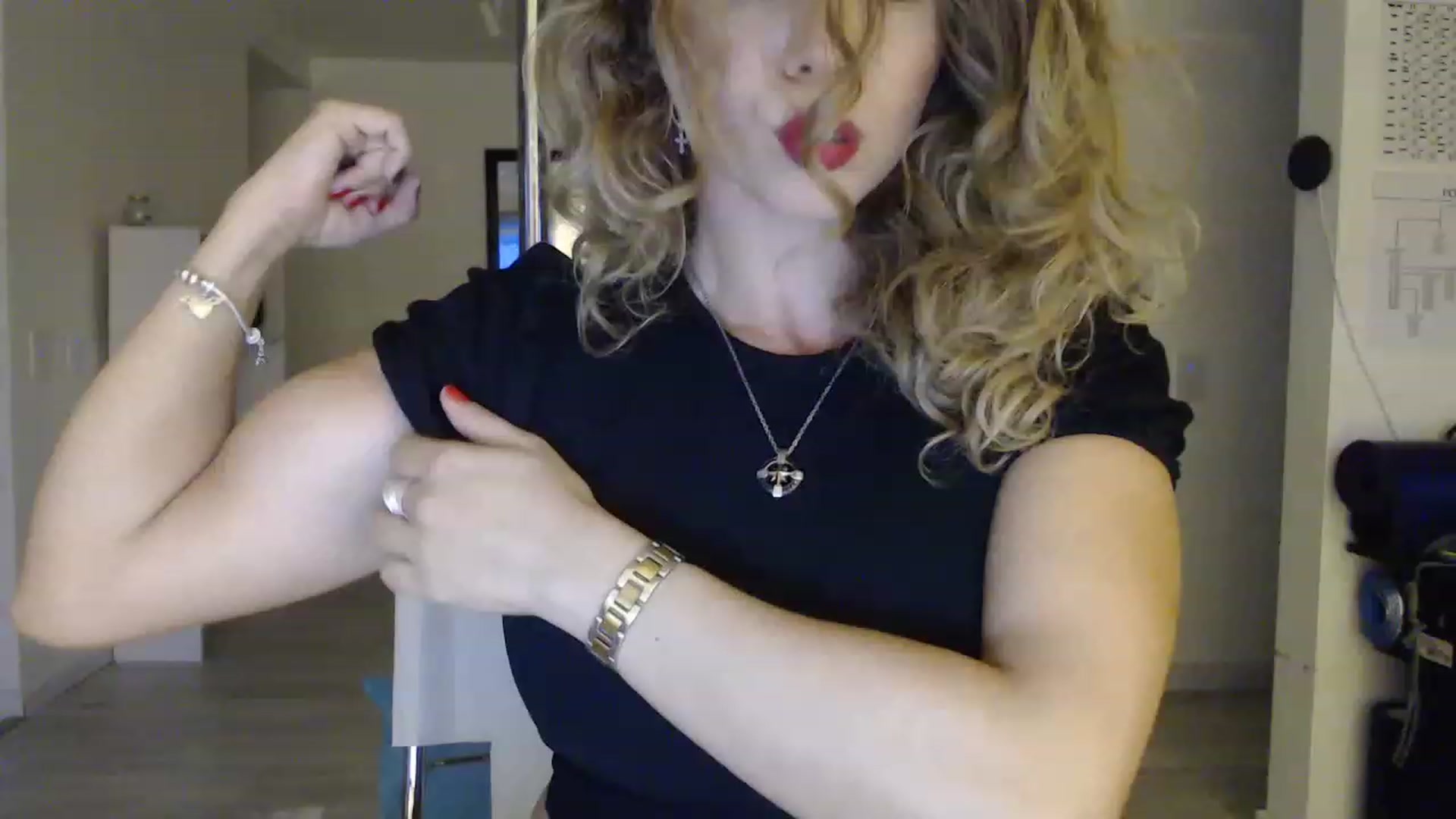 Gallery image thumbnail from Beauty_online's myfreecams stream on, 11/29/2022, 10:33 image 20 of 20