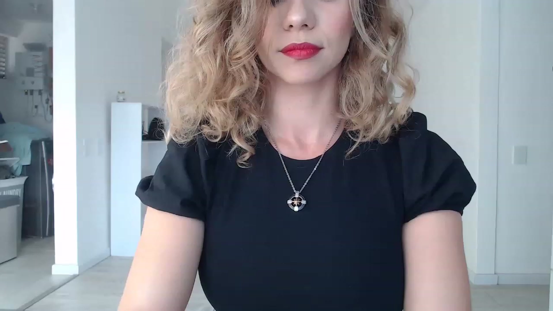 Gallery image thumbnail from Beauty_online's myfreecams stream on, 11/29/2022, 10:33 image 6 of 20