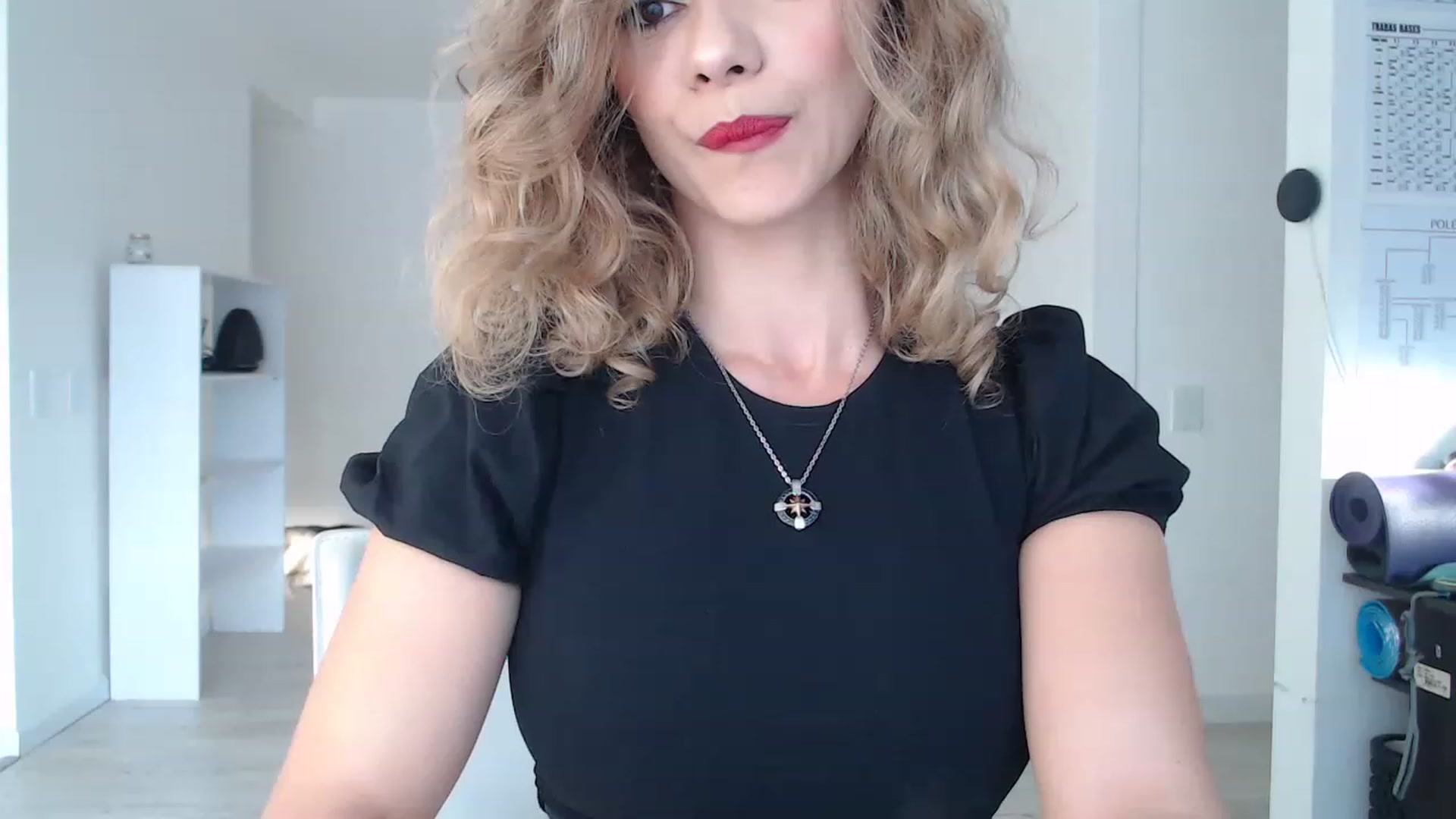 Gallery image thumbnail from Beauty_online's myfreecams stream on, 11/29/2022, 10:33 image 7 of 20
