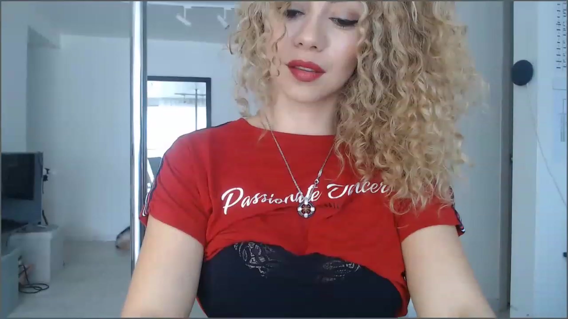 Gallery image thumbnail from Beauty_online's myfreecams stream on, 01/02/2023, 19:12 image 16 of 20