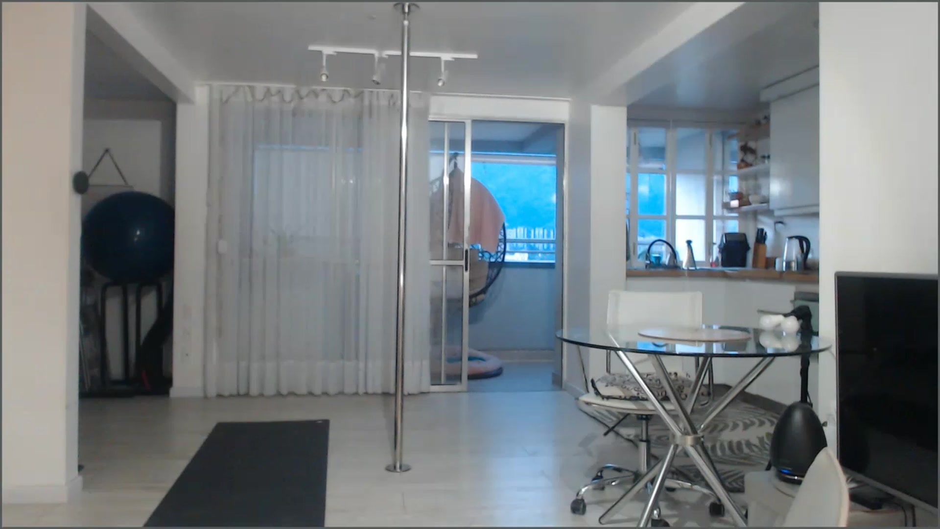 Gallery image thumbnail from Beauty_online's myfreecams stream on, 01/26/2023, 23:14 image 18 of 20