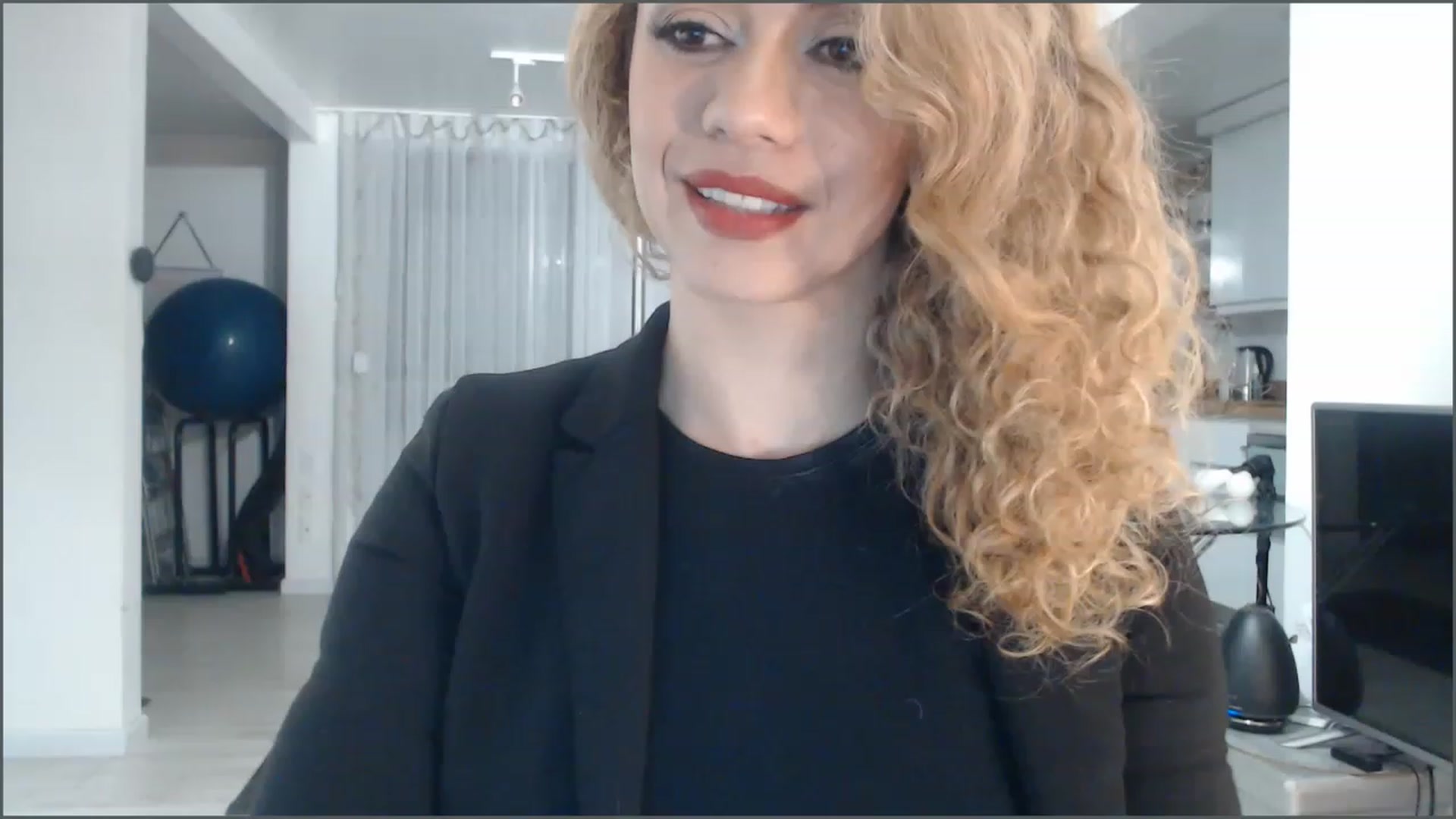 Gallery image thumbnail from Beauty_online's myfreecams stream on, 01/27/2023, 24:41 image 1 of 20