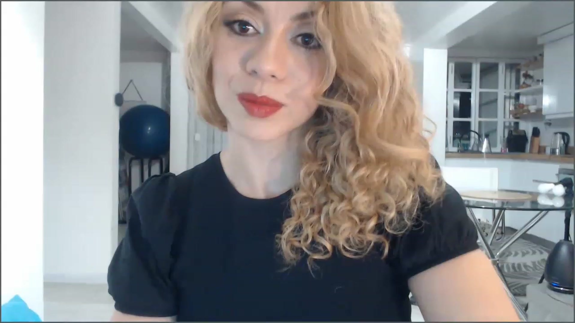 Gallery image thumbnail from Beauty_online's myfreecams stream on, 01/27/2023, 24:41 image 13 of 20