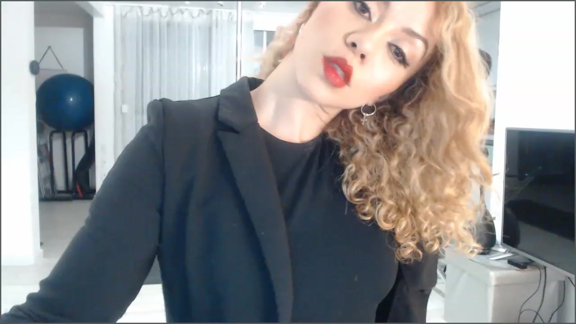 Gallery image thumbnail from Beauty_online's myfreecams stream on, 01/27/2023, 24:41 image 3 of 20