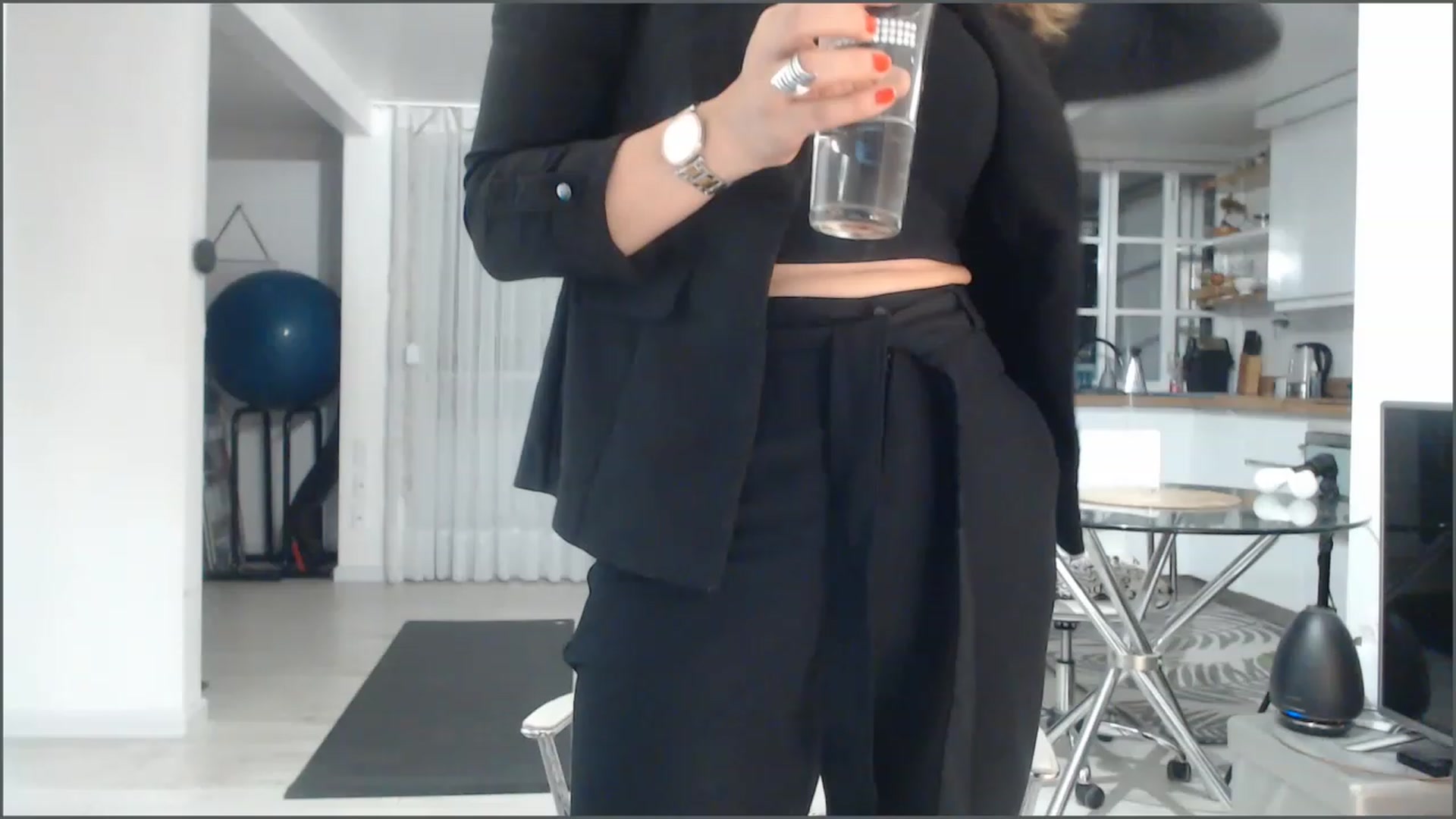 Gallery image thumbnail from Beauty_online's myfreecams stream on, 01/27/2023, 24:41 image 5 of 20