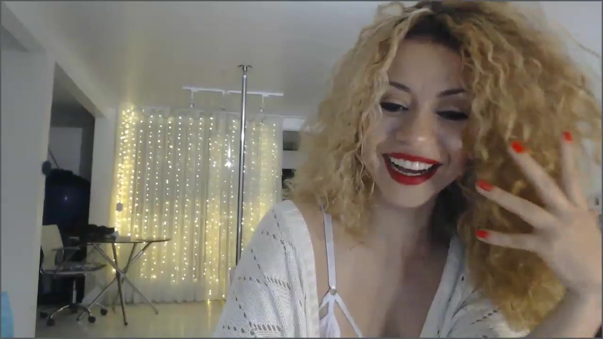 Gallery image thumbnail from Beauty_online's myfreecams stream on, 02/01/2023, 02:18 image 19 of 20