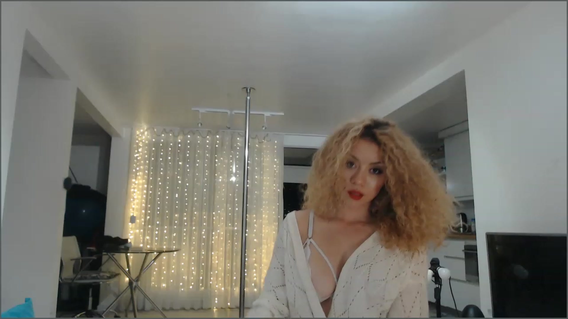 Gallery image thumbnail from Beauty_online's myfreecams stream on, 02/01/2023, 02:18 image 16 of 20