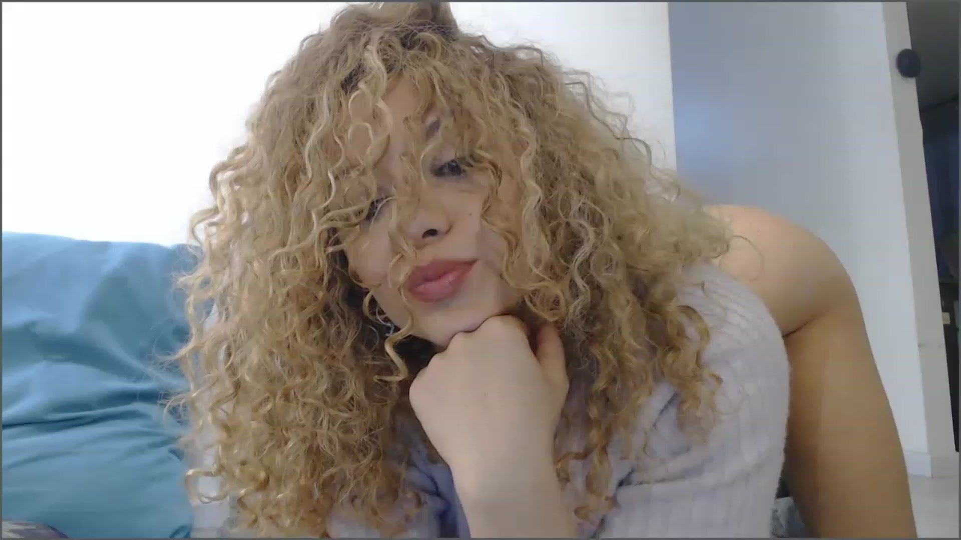 Gallery image thumbnail from Beauty_online's myfreecams stream on, 02/08/2023, 02:00 image 16 of 20