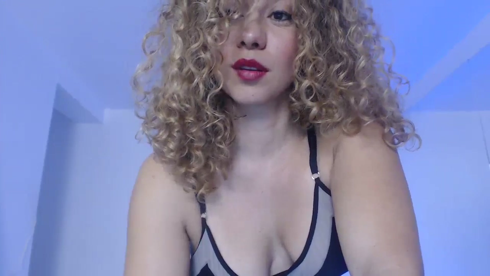 Gallery image thumbnail from Beauty_online's myfreecams stream on, 06/20/2024, 02:42 image 19 of 20