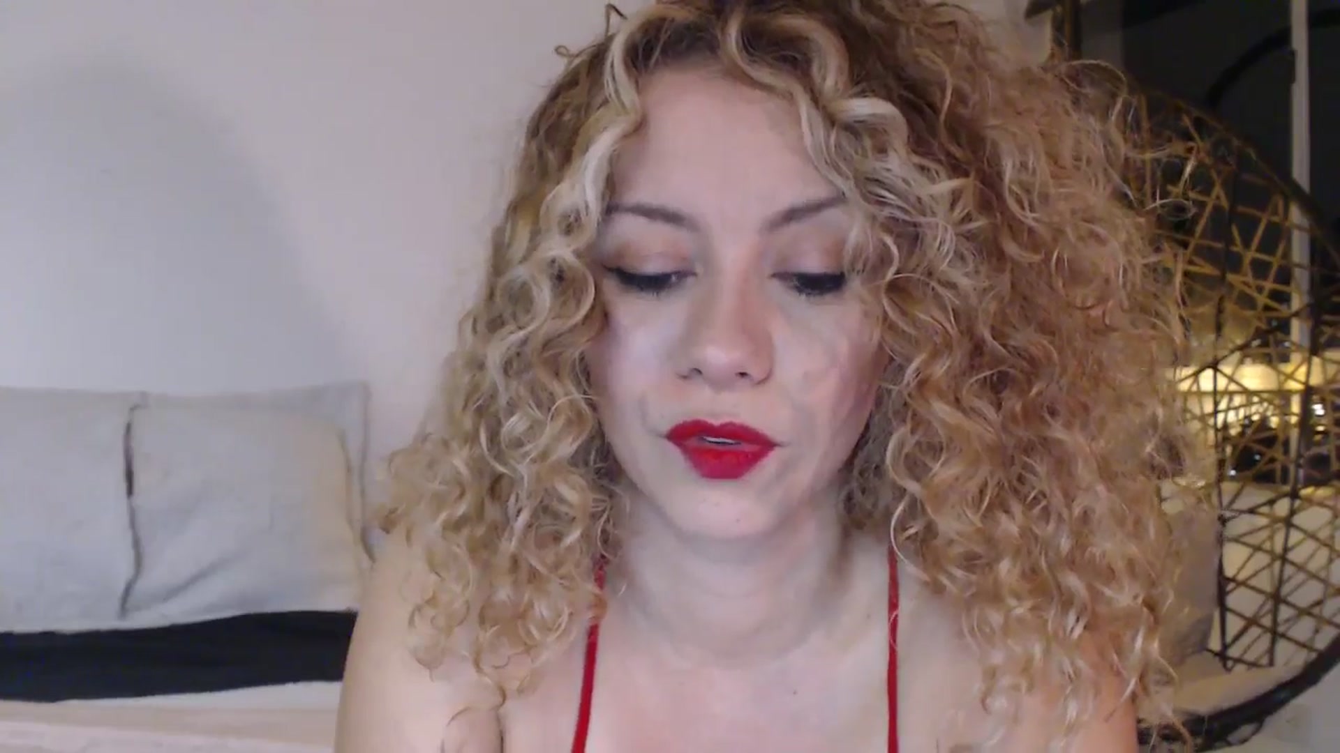 Gallery image thumbnail from Beauty_online's myfreecams stream on, 07/05/2024, 02:40 image 19 of 20