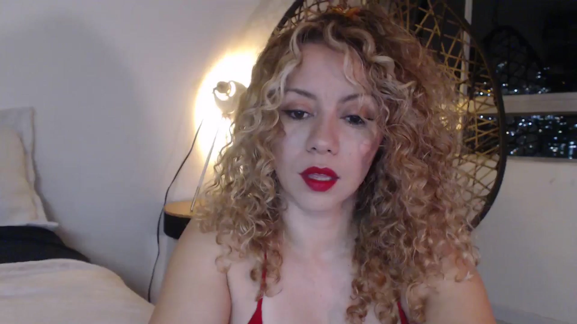 Gallery image thumbnail from Beauty_online's myfreecams stream on, 07/05/2024, 02:40 image 7 of 20