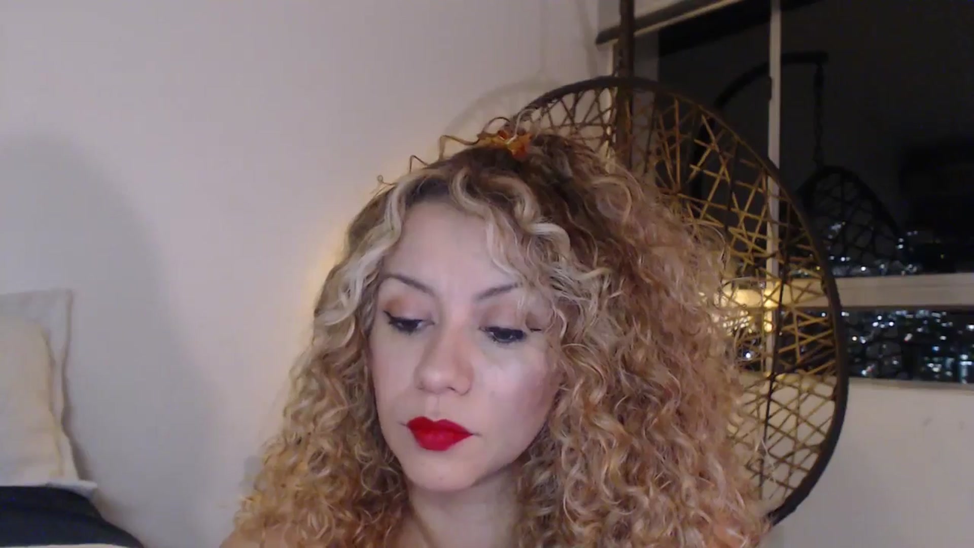 Gallery image thumbnail from Beauty_online's myfreecams stream on, 07/05/2024, 02:40 image 6 of 20