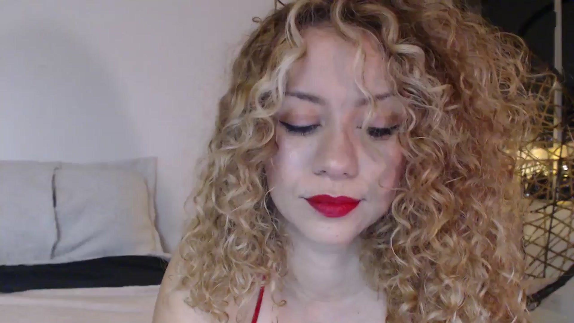Gallery image thumbnail from Beauty_online's myfreecams stream on, 07/05/2024, 02:40 image 11 of 20