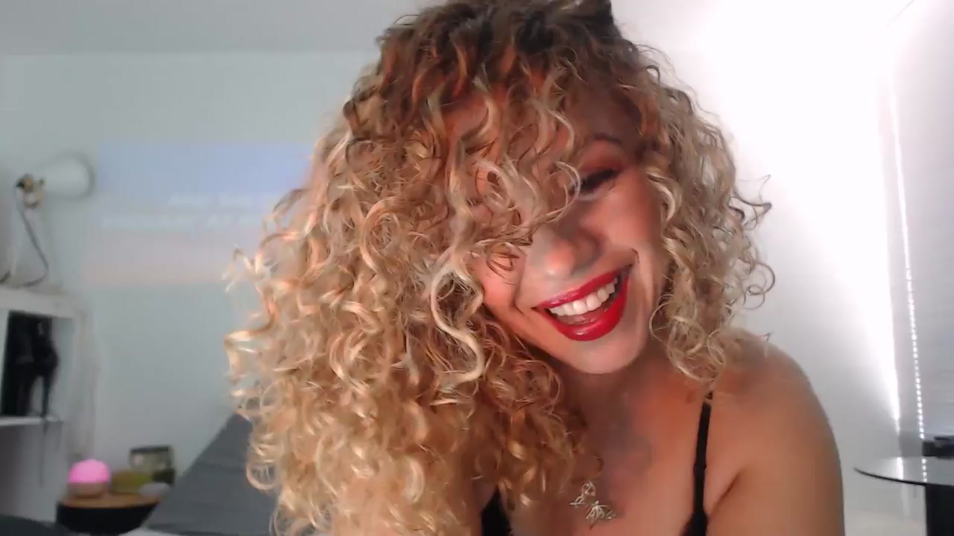 Gallery image thumbnail from Beauty_online's myfreecams stream on, 11/24/2024, 19:33 image 1 of 20