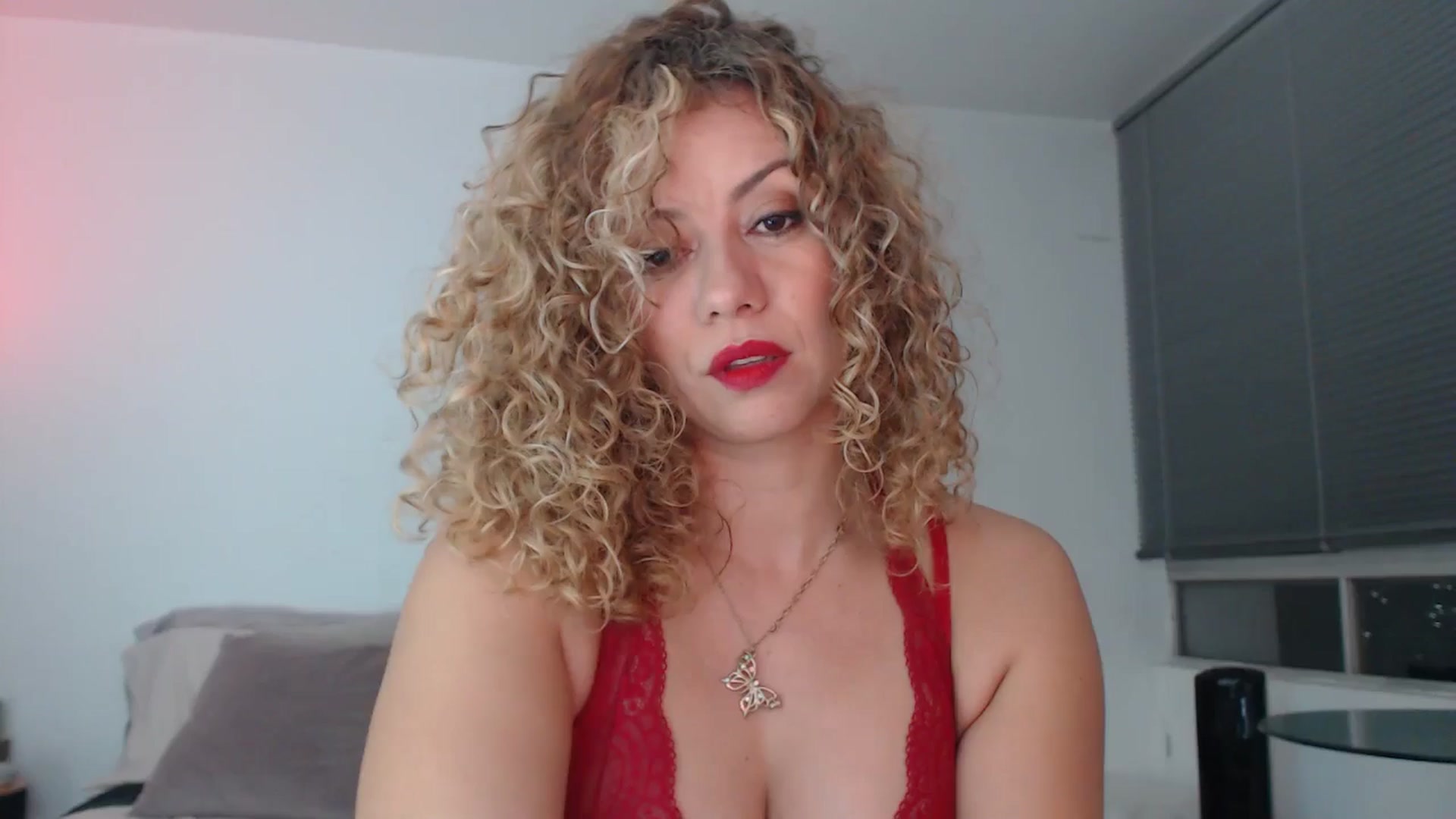 Gallery image thumbnail from Beauty_online's myfreecams stream on, 11/27/2024, 01:58 image 6 of 20
