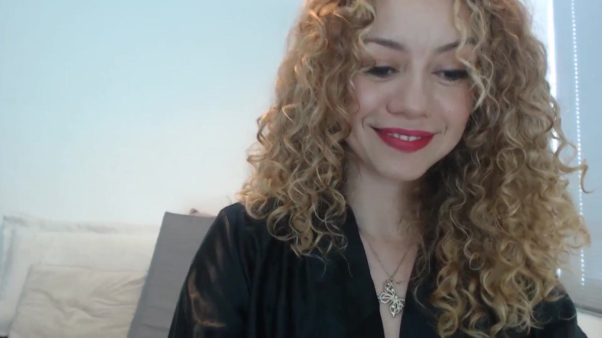 Gallery image thumbnail from Beauty_online's myfreecams stream on, 12/10/2024, 19:27 image 12 of 20