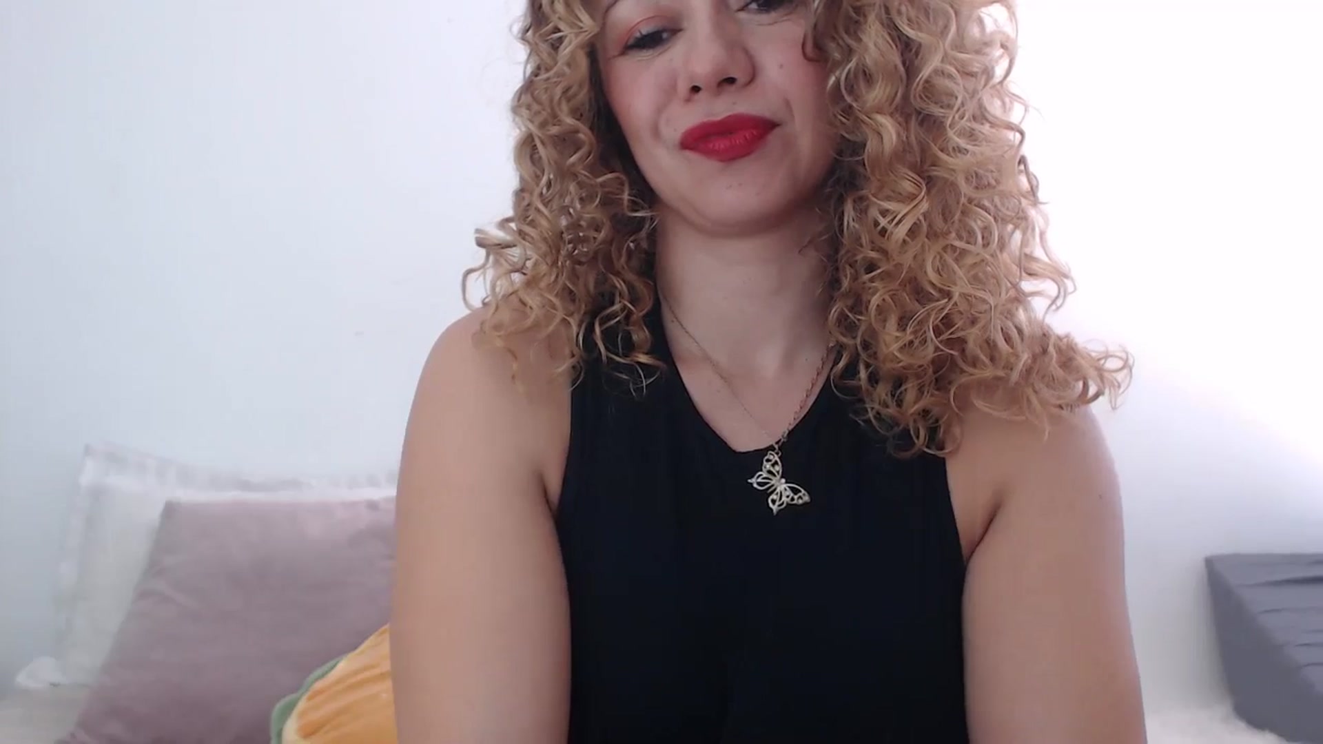 Gallery image thumbnail from Beauty_online's myfreecams stream on, 12/25/2024, 21:23 image 3 of 20