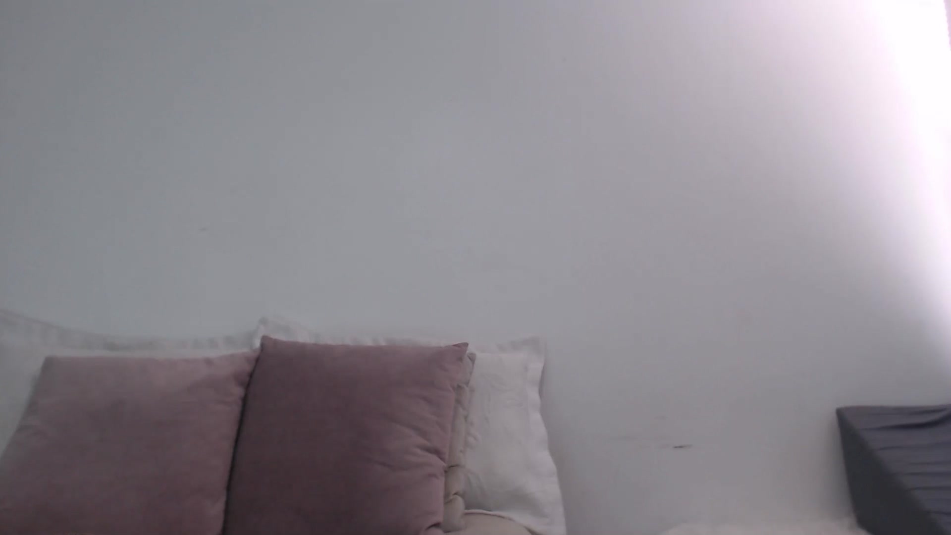 Gallery image thumbnail from Beauty_online's myfreecams stream on, 12/25/2024, 21:23 image 12 of 20