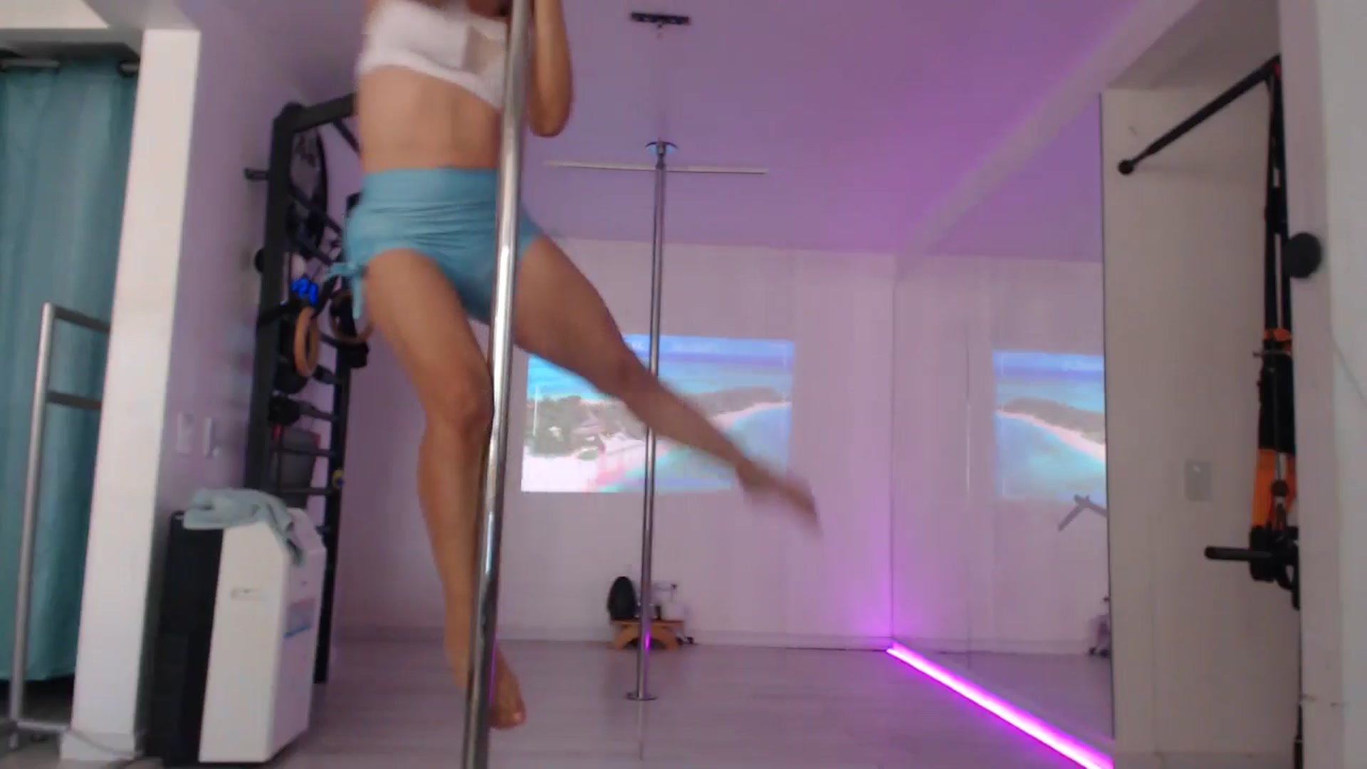 Gallery image thumbnail from Beauty_online's myfreecams stream on, 12/31/2024, 17:09 image 6 of 20