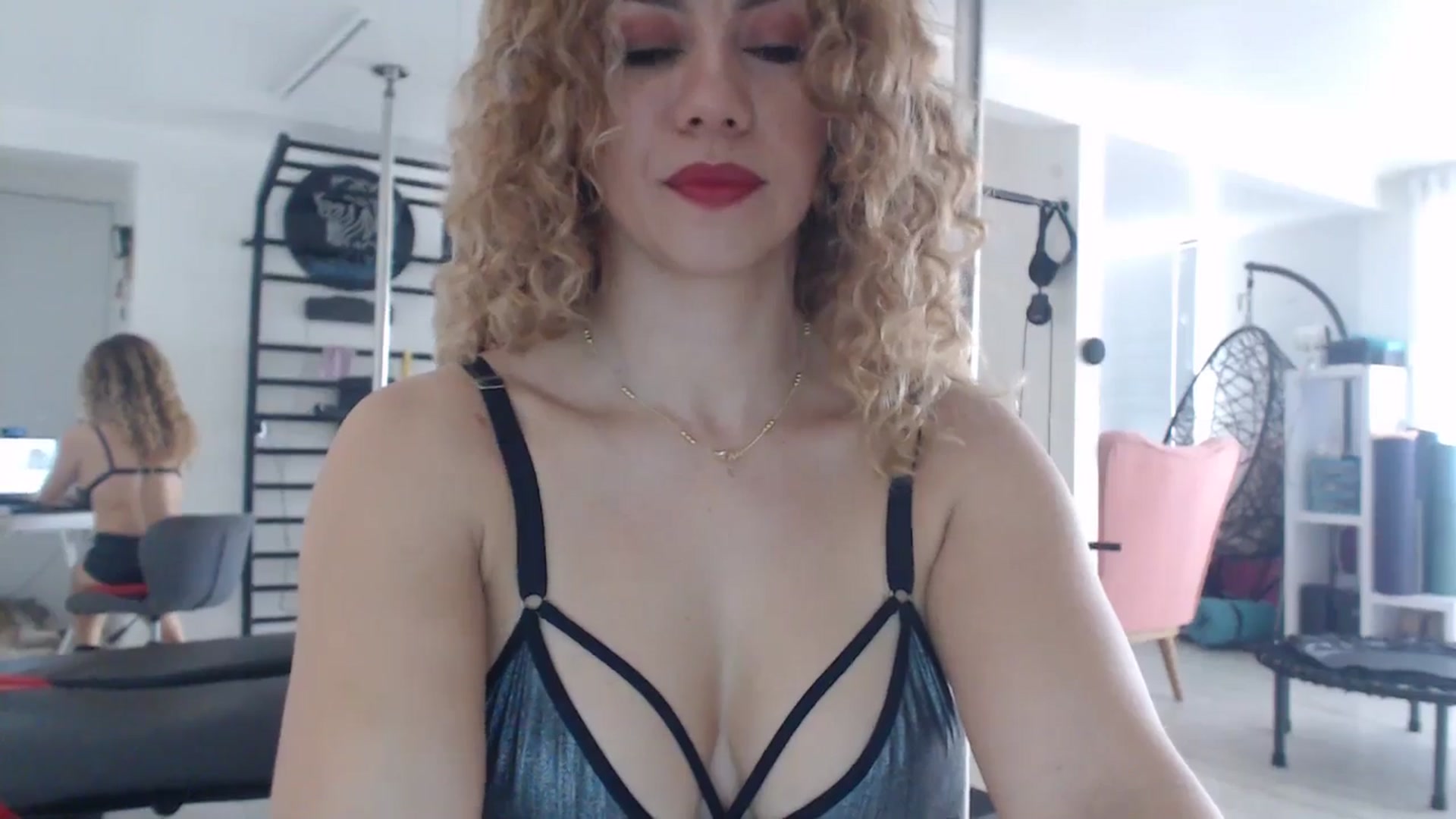 Gallery image thumbnail from Beauty_online's myfreecams stream on, 02/22/2025, 16:26 image 13 of 20