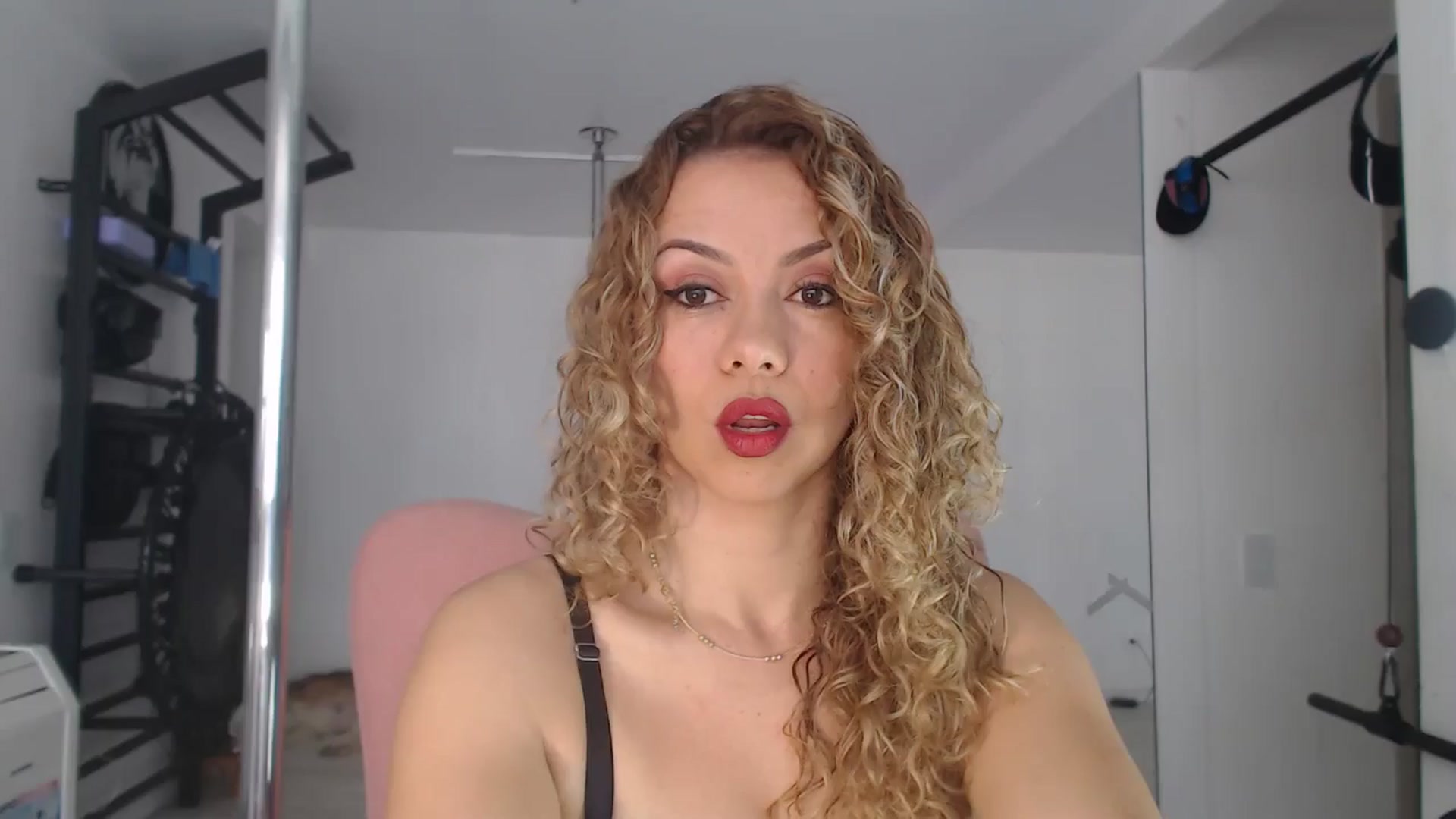 Gallery image thumbnail from Beauty_online's myfreecams stream on, 03/15/2025, 15:59 image 1 of 20