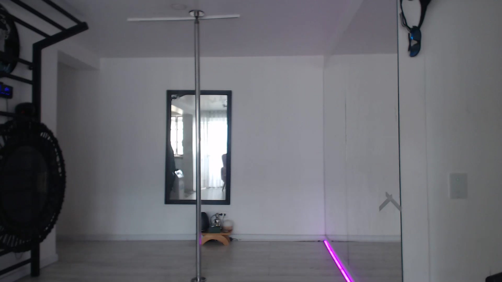 Gallery image thumbnail from Beauty_online's myfreecams stream on, 05/03/2025, 18:20 image 4 of 20
