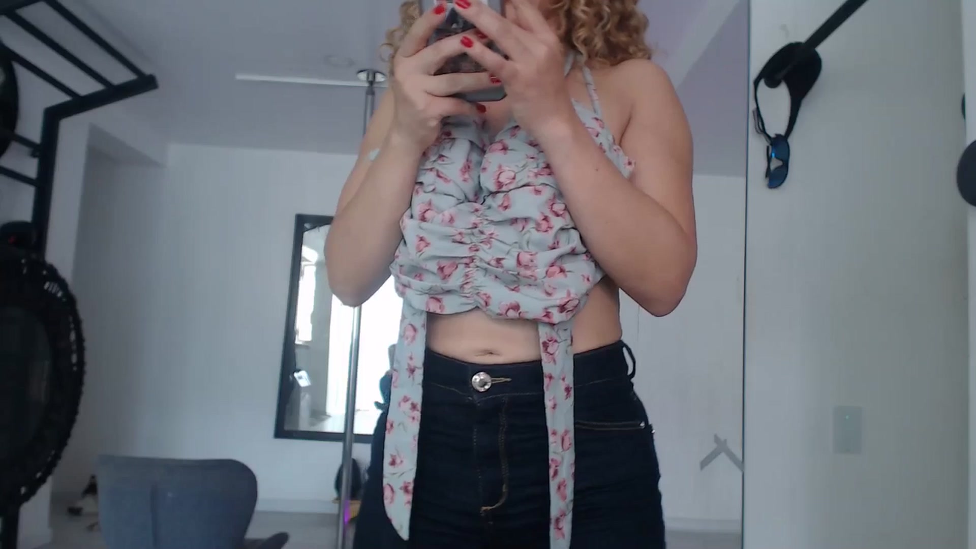 Gallery image thumbnail from Beauty_online's myfreecams stream on, 05/03/2025, 20:42 image 6 of 20