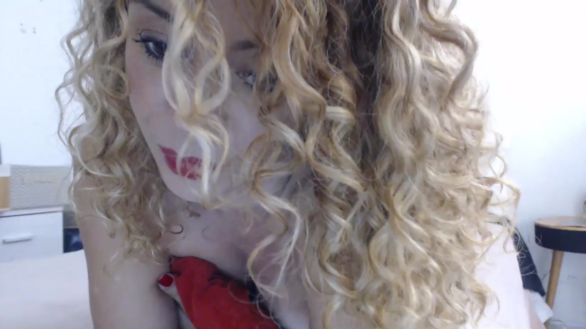 Gallery image thumbnail from Beauty_online's myfreecams stream on, 06/01/2025, 20:17 image 19 of 20