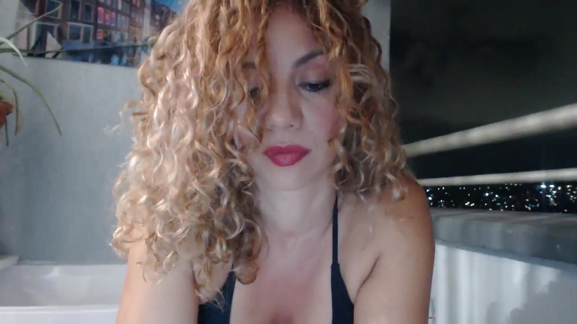 Gallery image thumbnail from Beauty_online's myfreecams stream on, 06/11/2025, 01:34 image 2 of 20