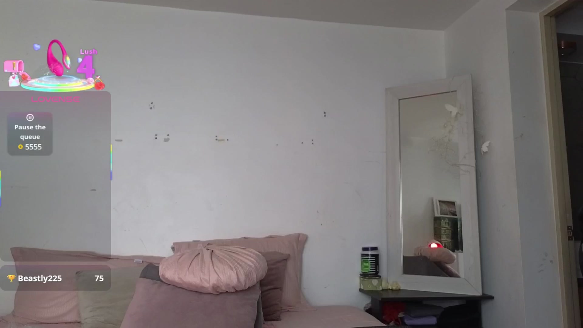 Gallery image thumbnail from Beauty_online's myfreecams stream on, 07/26/2025, 21:11 image 19 of 20