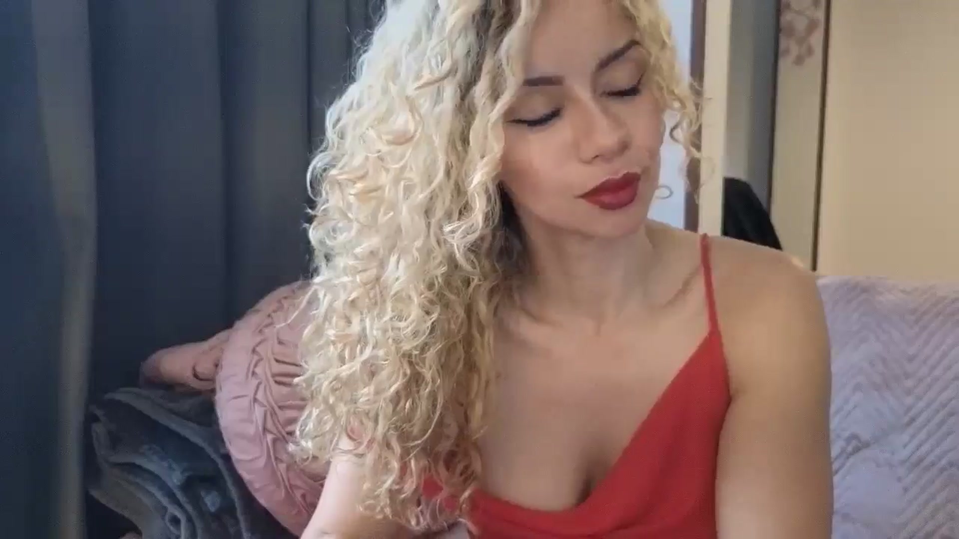 Gallery image thumbnail from Beauty_online's myfreecams stream on, 04/21/2026, 21:06 image 16 of 20