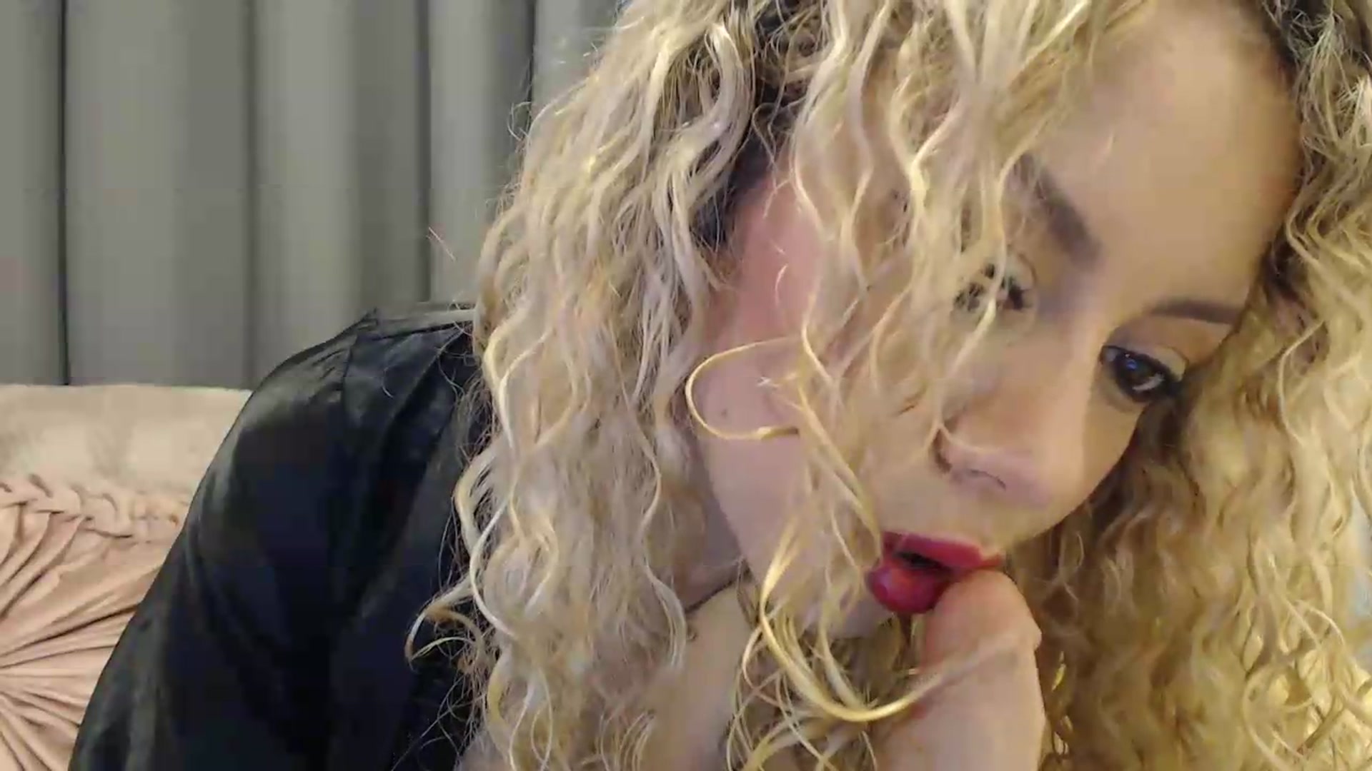 Gallery image thumbnail from Beauty_online's myfreecams stream on, 05/08/2026, 13:18 image 12 of 20
