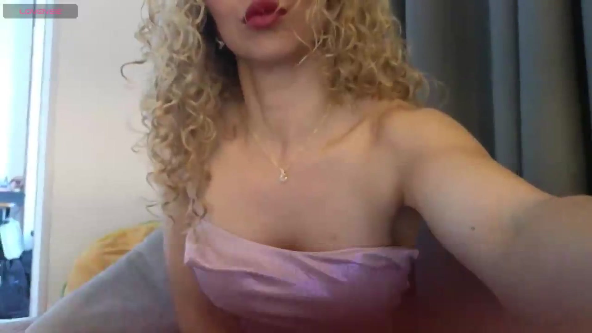 Gallery image thumbnail from Beauty_online's myfreecams stream on, 05/13/2026, 16:10 image 12 of 20