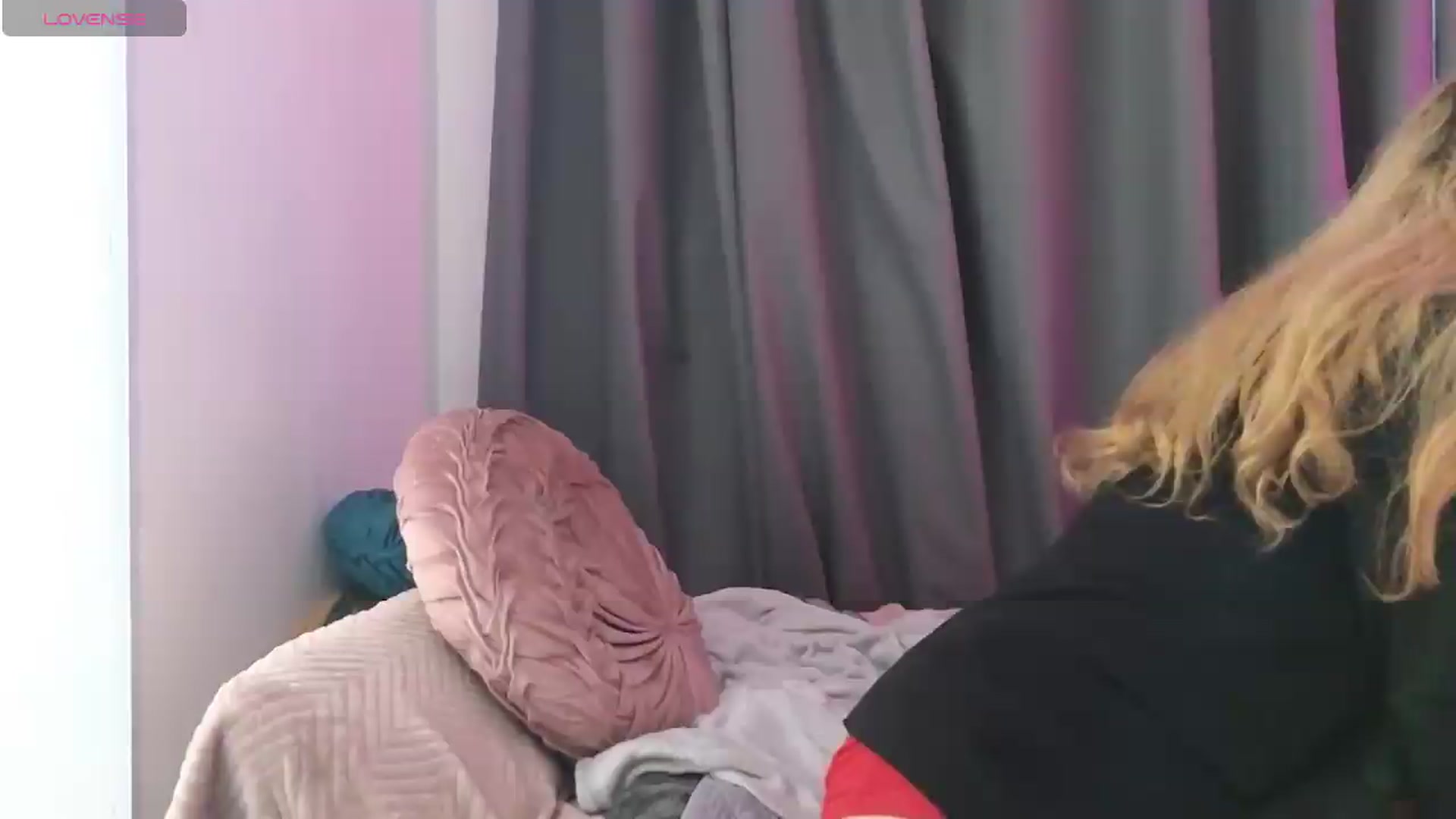 Gallery image thumbnail from Beauty_online's myfreecams stream on, 05/19/2026, 17:39 image 4 of 20